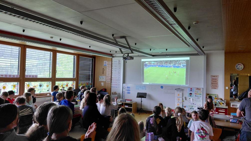 © Christiana Kathrein | Bildquelle: Christiana Kathrein | Urheber:in: Christiana Kathrein Fußballfans VS Fiss